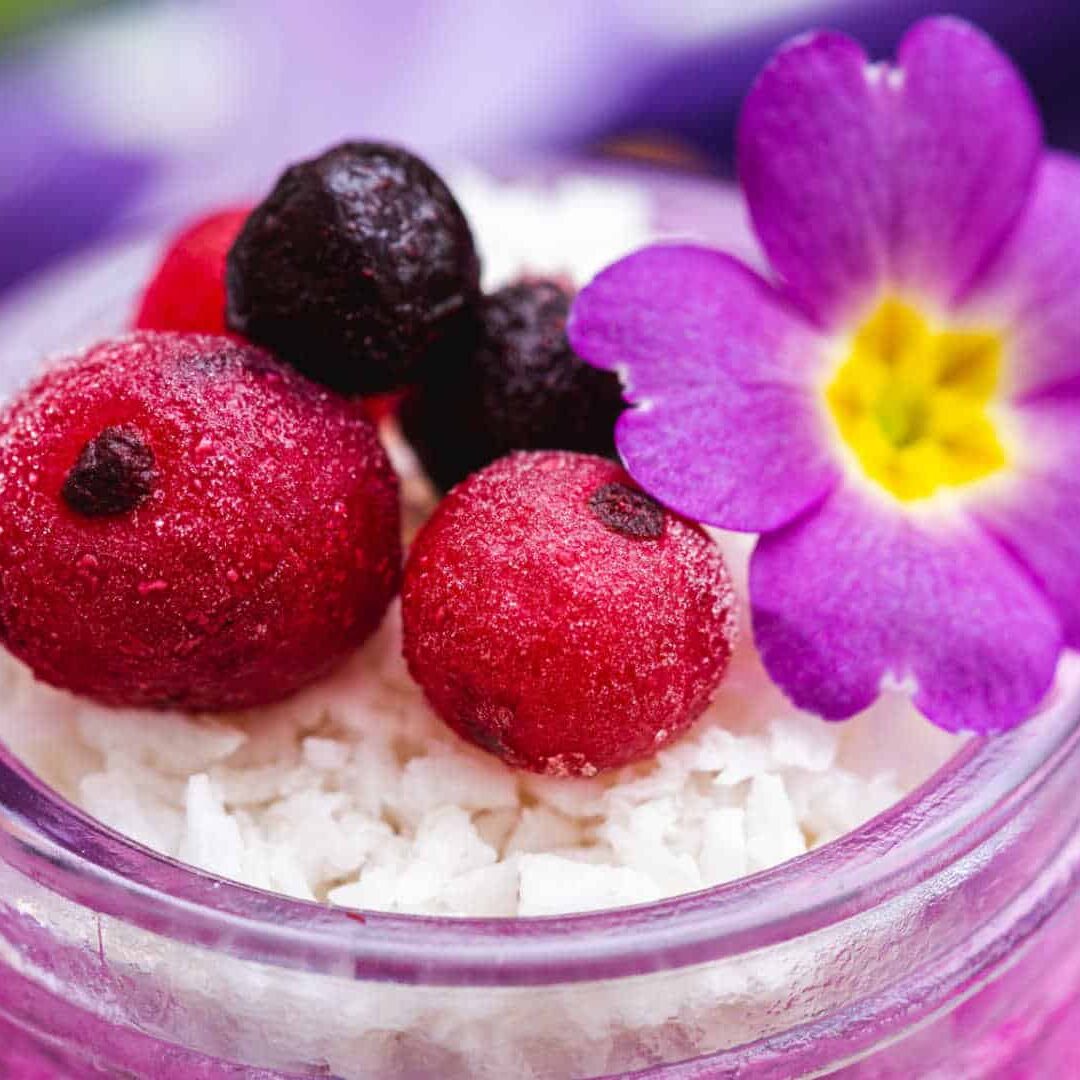 sweet-berries-flower-toppings-purple-spring